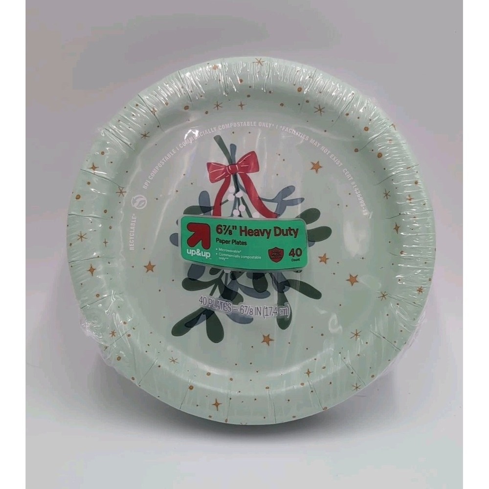 Up&Up Heavy Duty Disposable Paper Plates 40 Ct 6 7/8" green mistletoe